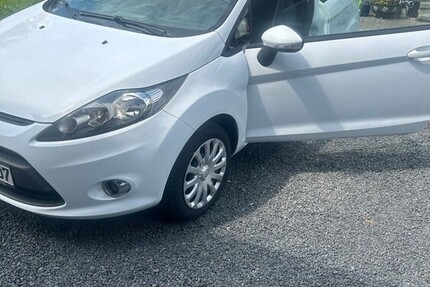 Ford Fiesta 142.800 km 5.300 &euro; Swisttal 53913