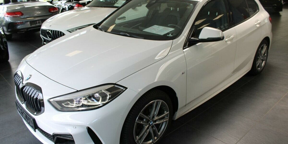 BMW 118i - M Sport - Navi - LED - PDC - SHZ - 53.085 km 21.980 &euro; Euskirchen 53881