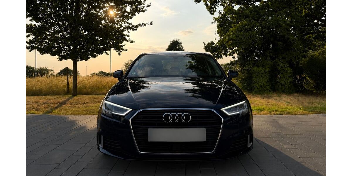 Audi A3 97.000 km 15.590 &euro; Leverkusen 51371