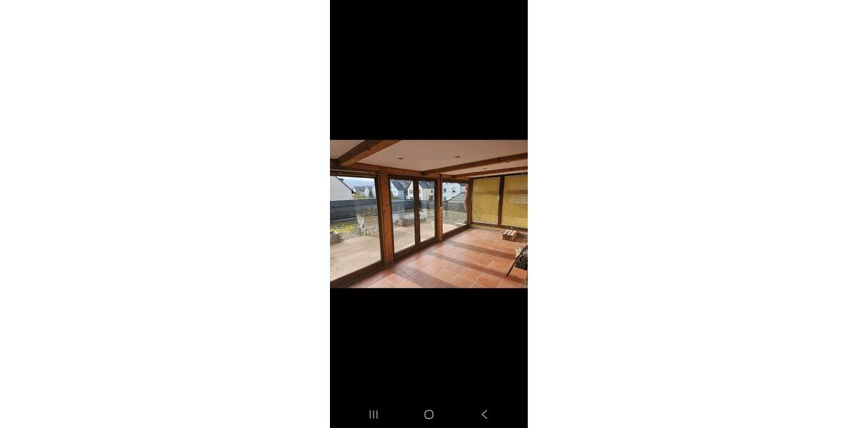 Etagenwohnung Bonn Auerberg - 5 Zimmer, 126 m&sup2;, 1.500&euro; | Angebot:25764238