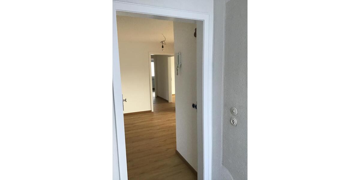 Etagenwohnung Köln Kalk - 4 Zimmer, 105 m&sup2;, 1.520&euro; | Angebot:26040989