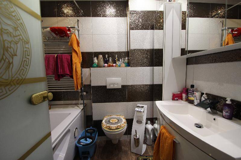 Etagenwohnung Bonn Brüser Berg - 4 Zimmer, 100 m&sup2;, 300.000&euro; | Angebot:25800101