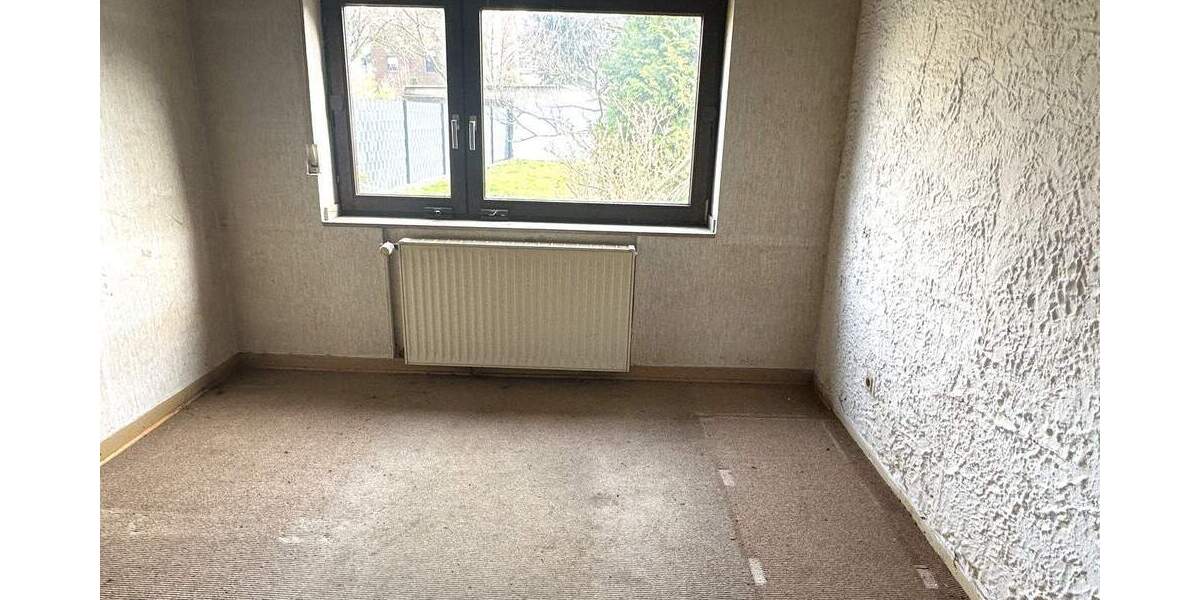 Einfamilienhaus Düren Distelrath - 6 Zimmer, 135 m&sup2;, 199.000&euro; | Angebot:25738290