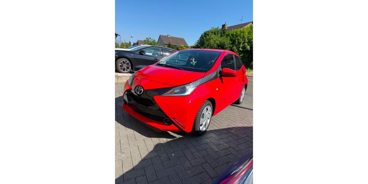 Toyota Aygo (X) 89.240 km 6.800 &euro; Köln 50769
