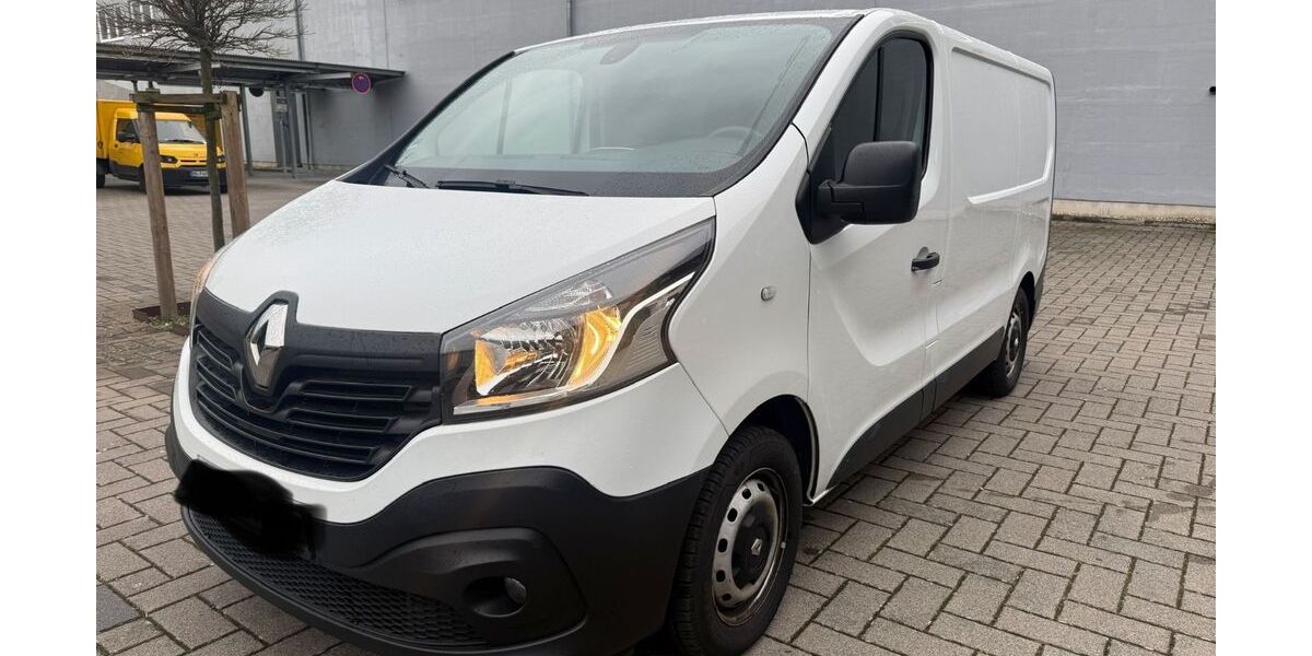 Renault Trafic 102.215 km 11.450 &euro; Siegburg 53721
