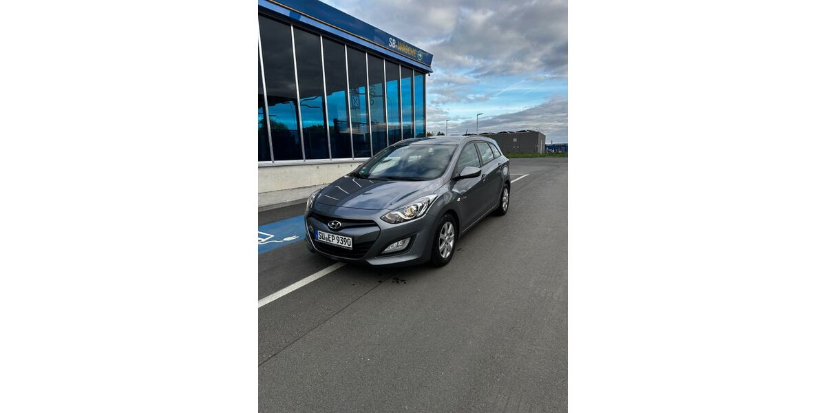 Hyundai i30 206.000 km 3.999 &euro; Bornheim 53332