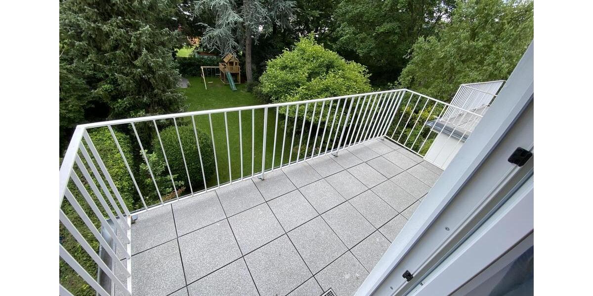 Etagenwohnung Köln Rodenkirchen - 3 Zimmer, 80 m&sup2;, 1.990&euro; | Angebot:25968615