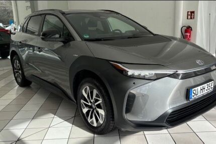 Toyota bZ4X 15.000 km 36.900 &euro; Siegburg 53721