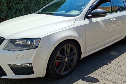 Skoda Octavia 181.000 km 11.200 &euro; Euskirchen 53881