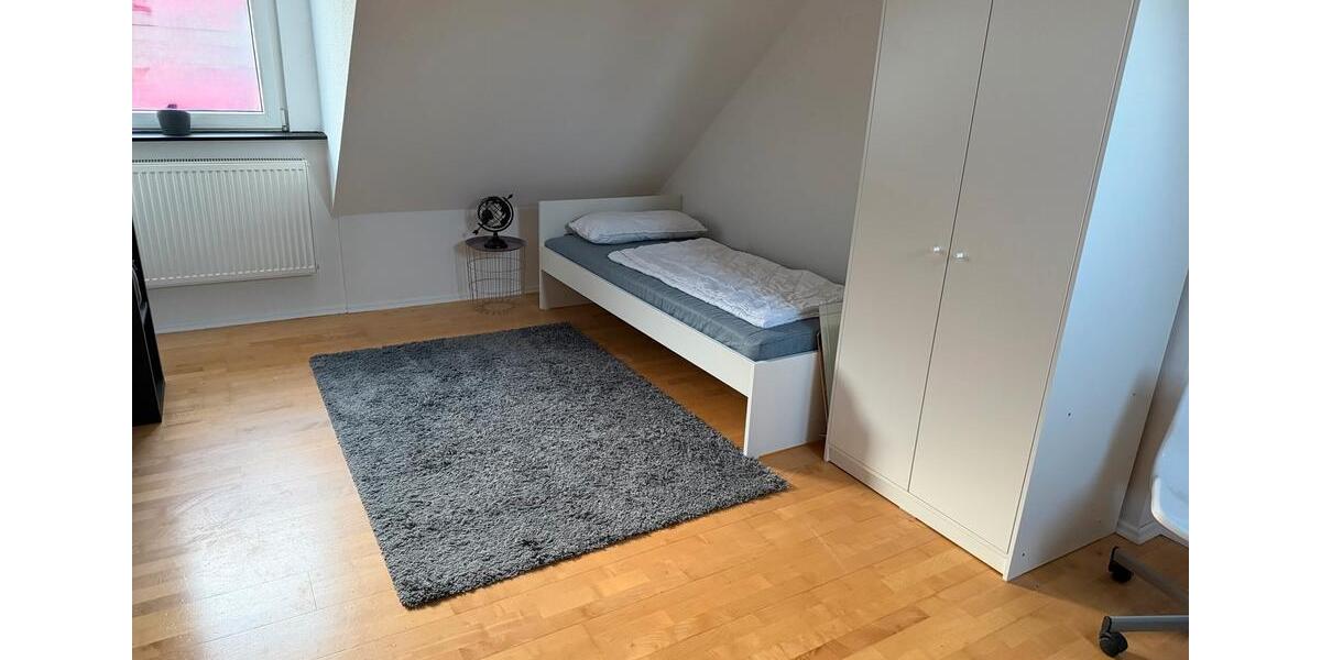 Dachgeschoßwohnung Köln Porz - 2 Zimmer, 54 m&sup2;, 830&euro; | Angebot:25933969