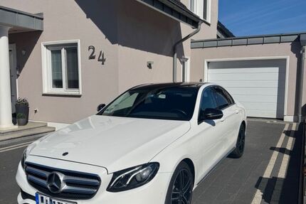 Mercedes-Benz E 200 128.400 km 19.400 &euro; Niederzier 52382