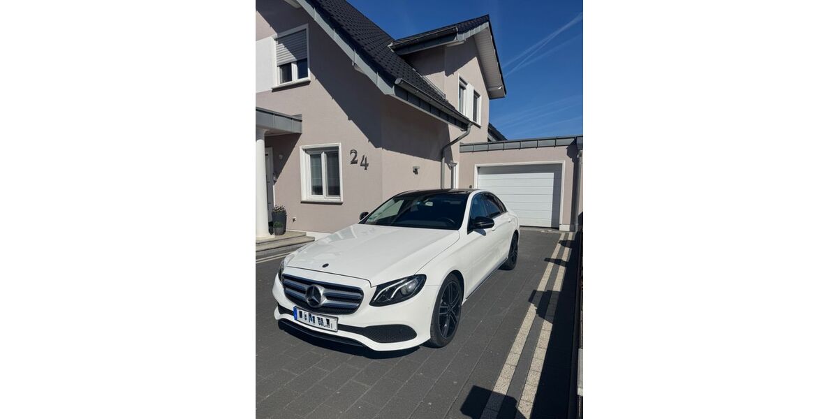 Mercedes-Benz E 200 128.400 km 19.400 &euro; Niederzier 52382