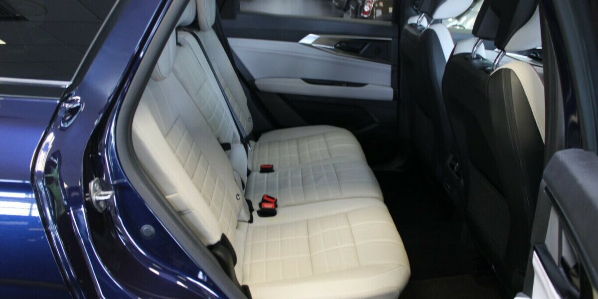 Renault Espace 1.2 E-TECH Hybrid 200 - 7-Sitzer- Pano - 65.893 km 29.980 &euro; Euskirchen 53881