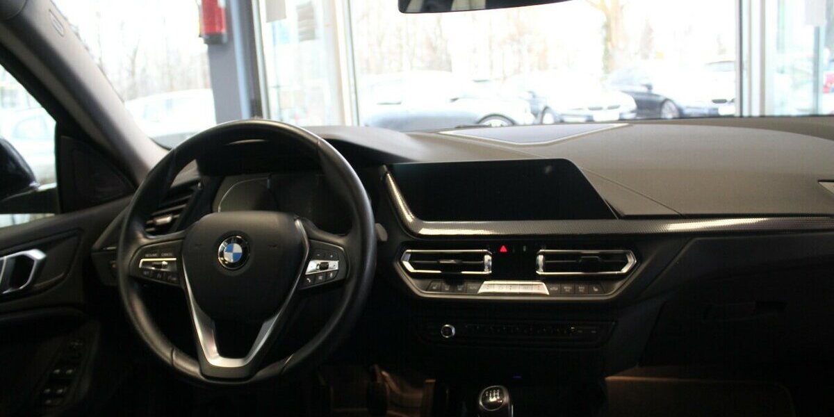 BMW 218 218i Gran Coupe Sport Line 84.315 km 19.980 &euro; Euskirchen 53881