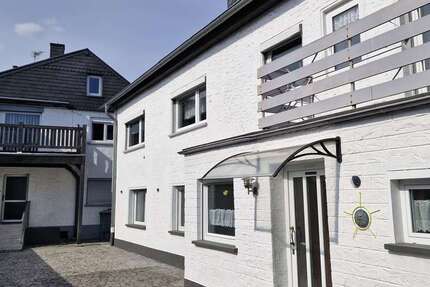 Haus Siegburg / Stallberg Stallberg - 9 Zimmer, 203 m&sup2;, 499.000&euro; | Angebot:25898634