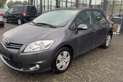 Toyota Auris 64.000 km 8.980 &euro; Erftstadt 50374