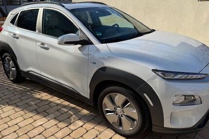 Hyundai KONA Elektro 48.000 km 21.975 &euro; Köln 50931
