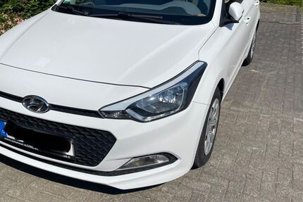 Hyundai i20 79.674 km 7.500 &euro; Bonn 53177