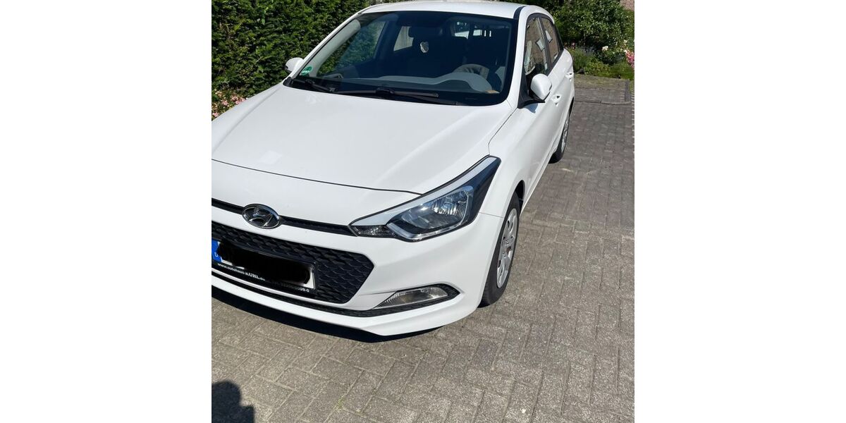 Hyundai i20 79.674 km 7.500 &euro; Bonn 53177