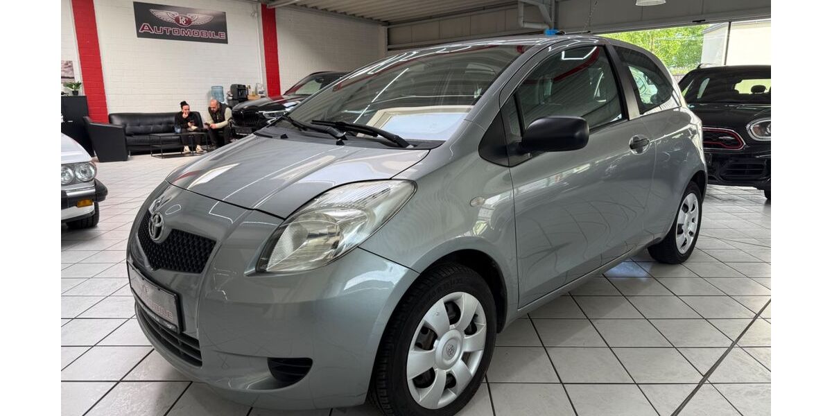 Toyota Yaris 188.000 km 2.900 &euro; Leverkusen 51371