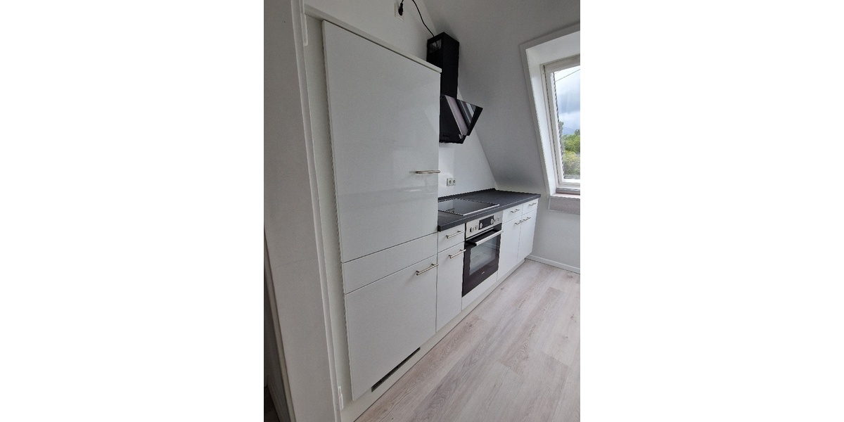 Wohlfühlwohnung mit Balkon und Einbauküche - Dachgeschoßwohnung Sankt Augustin | Angebot:26083185