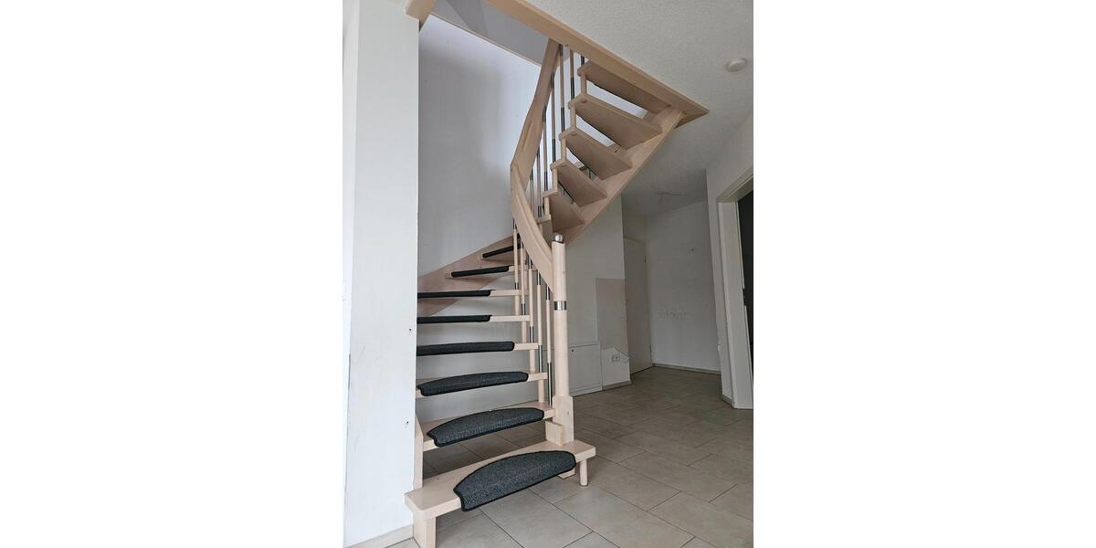 Maisonettenwohnung Lohmar - 3 Zimmer, 86 m&sup2;, 1.075&euro; | Angebot:26036950