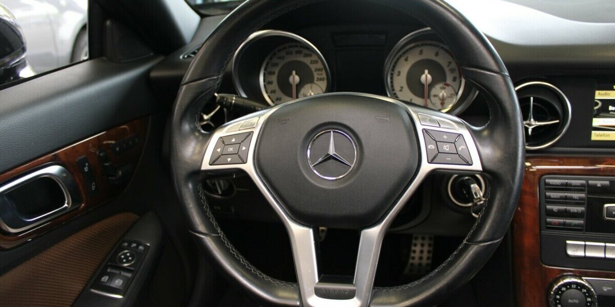 Mercedes-Benz SLK 200 BlueEFFICIENCY 83.438 km 15.980 &euro; Euskirchen 53881