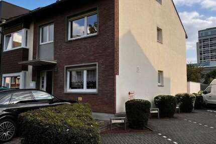Haus Düren Distelrath - 8 Zimmer, 244 m&sup2;, 495.000&euro; | Angebot:26853898