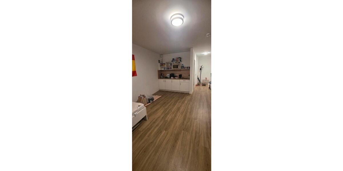 Etagenwohnung Köln Kalk - 1 Zimmer, 33 m&sup2;, 900&euro; | Angebot:25875975