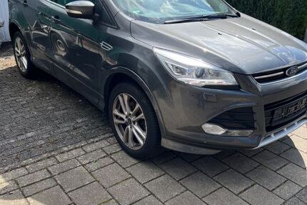 Ford Kuga 166.400 km 6.500 &euro; Düren 52355