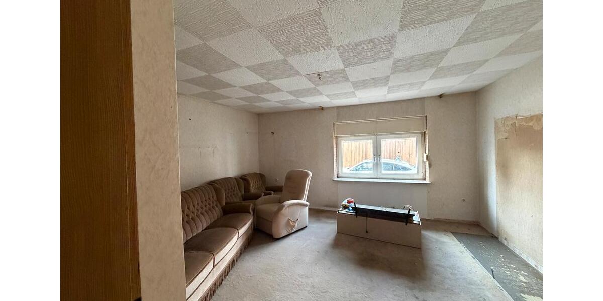 Reihenhaus Swisttal - 5 Zimmer, 140 m&sup2;, 185.000&euro; | Angebot:27285292