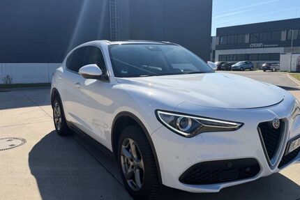 Alfa Romeo Stelvio 108.880 km 19.500 &euro; Pulheim 50258