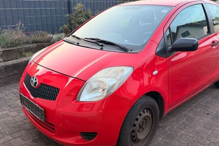 Toyota Yaris 190.000 km 1.750 &euro; Leverkusen 51373