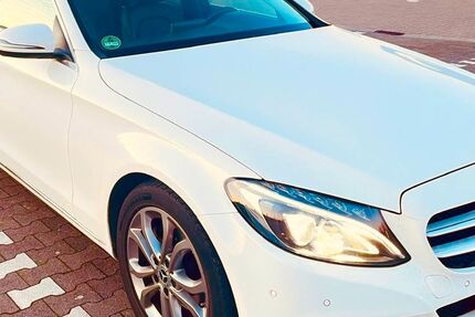 Mercedes-Benz C 220 201.000 km 14.990 &euro; Köln 51145