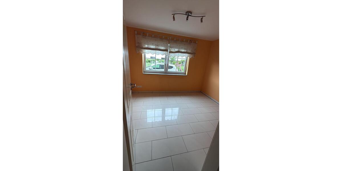 Erdgeschoßwohnung Wesseling - 3 Zimmer, 80 m&sup2;, 1.400&euro; | Angebot:26642926