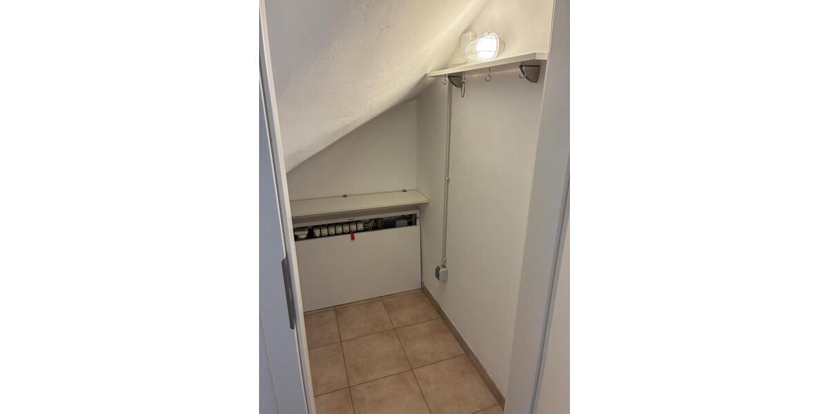 Maisonettenwohnung Troisdorf - 4 Zimmer, 158 m&sup2;, 2.000&euro; | Angebot:26048942