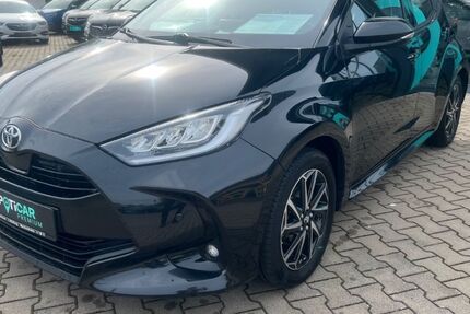 Toyota Yaris 49.100 km 18.400 &euro; Meckenheim 53340