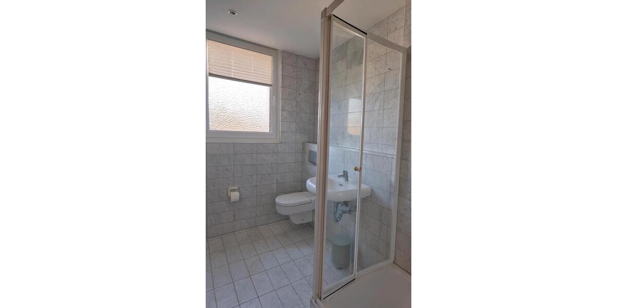 Etagenwohnung Troisdorf - 2 Zimmer, 64 m&sup2;, 179.000&euro; | Angebot:25143406