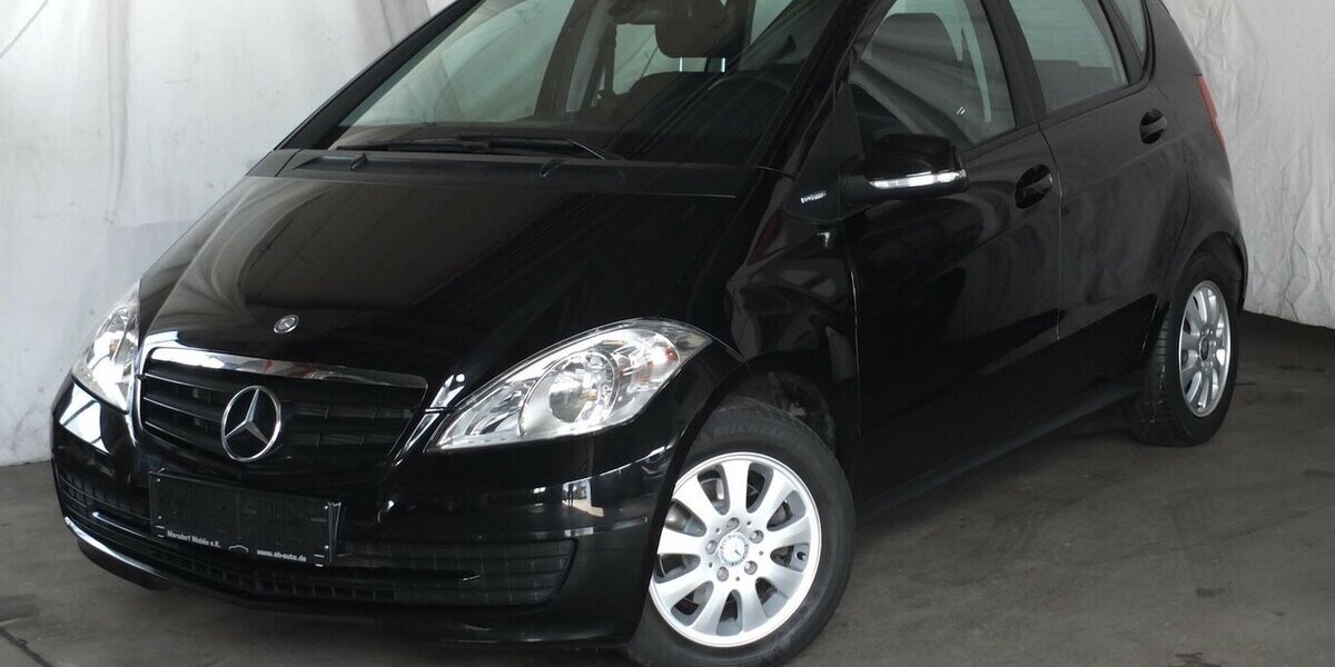 Mercedes-Benz A 160 KLIMAANLAGE SITZHEIZUNG orig 79.855 km ! 81.695 km 7.408 &euro; Köln 50858