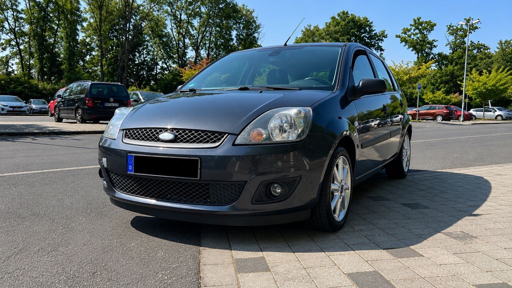 Ford Fiesta 180.000 km 2.800 &euro; Erftstadt 50374