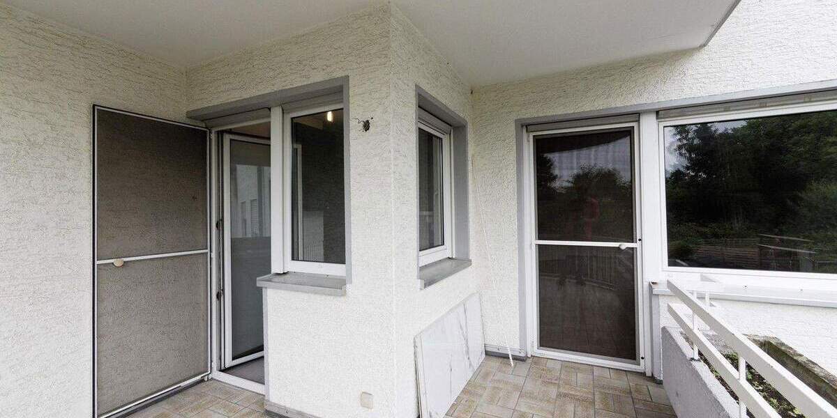 Etagenwohnung Köln Urbach - 3 Zimmer, 87 m&sup2;, 1.350&euro; | Angebot:25733301