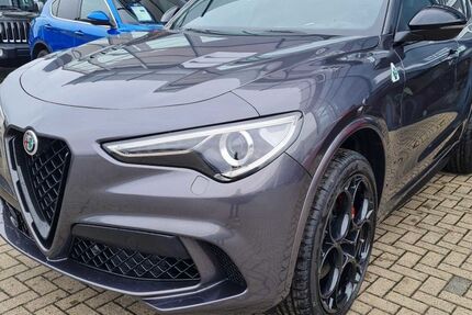 Alfa Romeo Stelvio 20.229 km 62.880 &euro; Düren 52351
