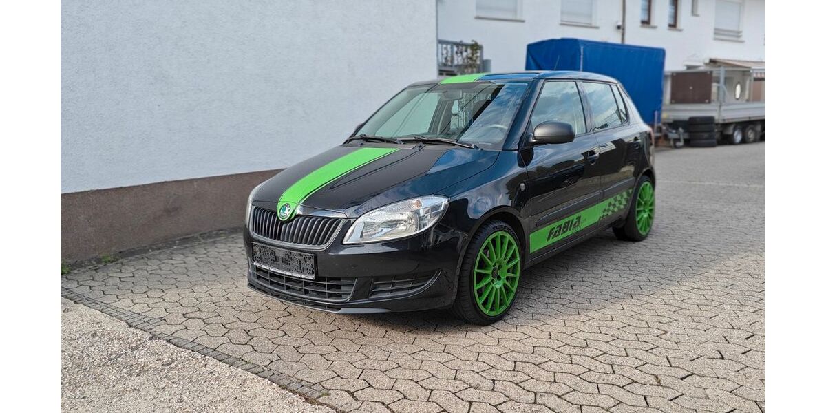 Skoda Fabia 266.200 km 2.750 &euro; Meckenheim 53340