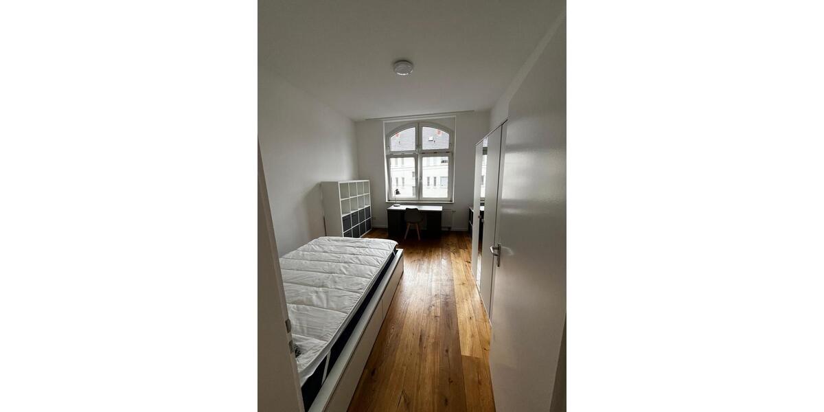 Etagenwohnung Köln Ehrenfeld - 1 Zimmer, 16 m&sup2;, 620&euro; | Angebot:26680360