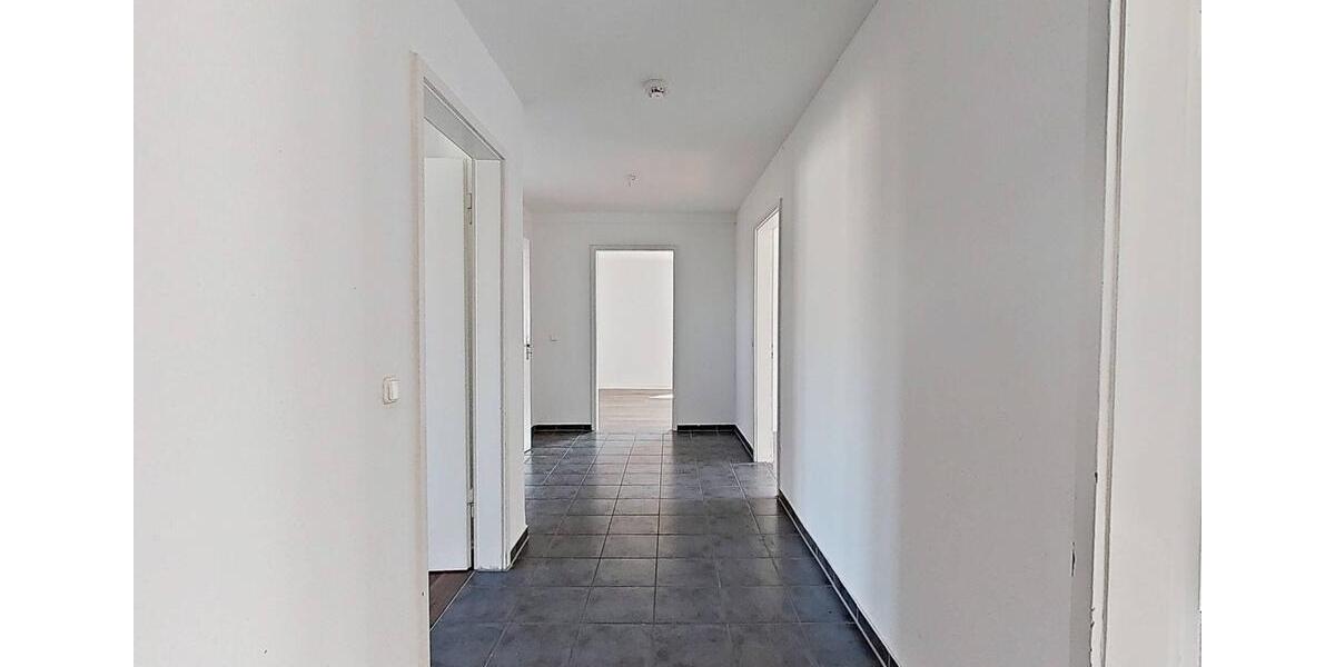 Etagenwohnung Köln Mülheim - 4 Zimmer, 106 m&sup2;, 1.450&euro; | Angebot:25917222