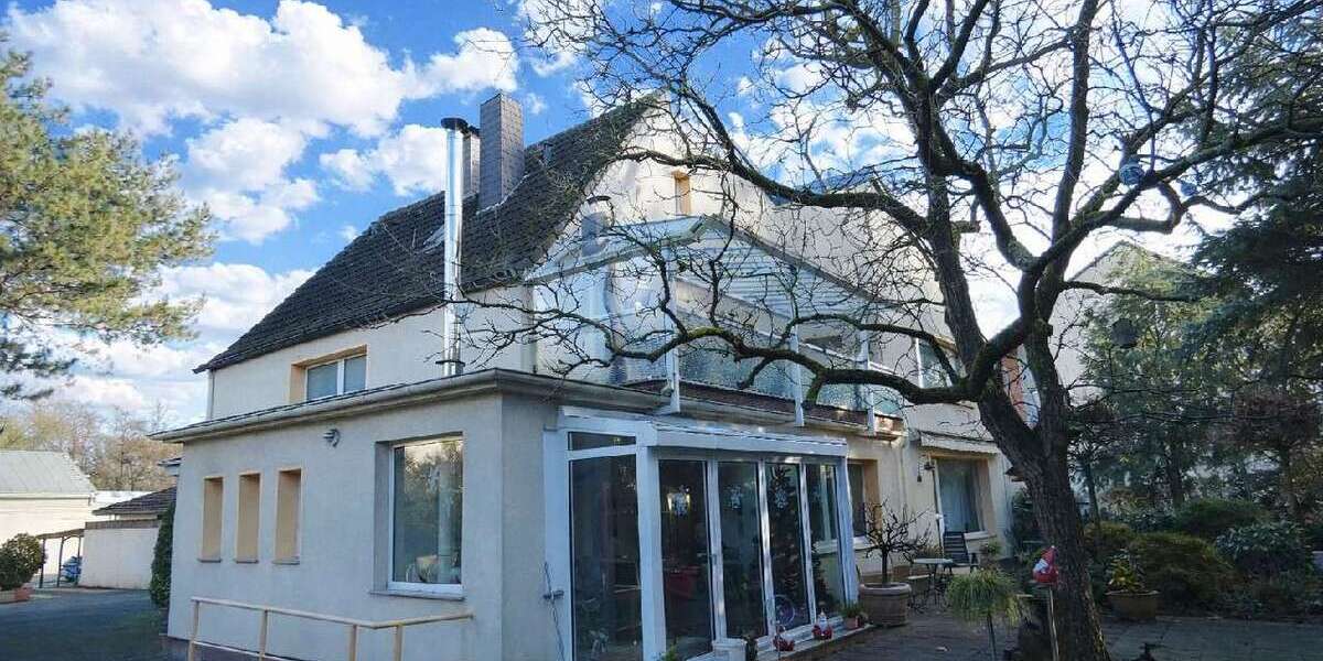 Etagenwohnung Leverkusen - 3 Zimmer, 111 m&sup2;, 980&euro; | Angebot:24355289