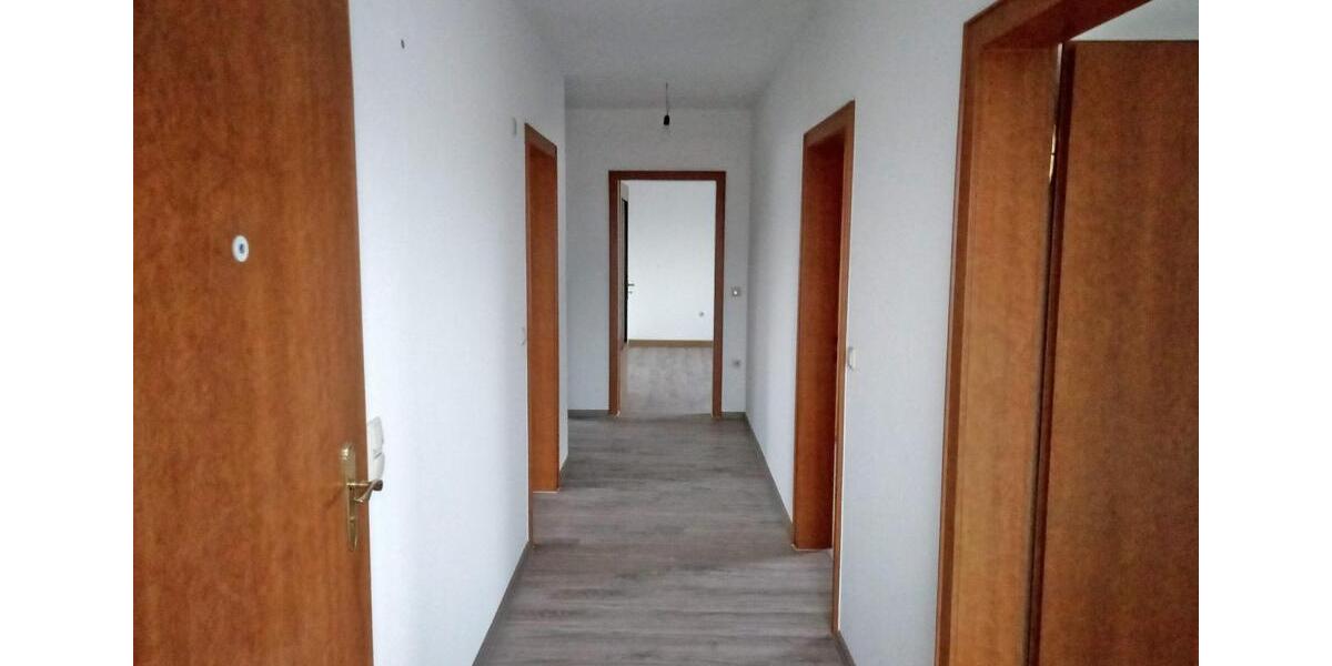 Dachgeschoßwohnung Leverkusen Bürrig - 3 Zimmer, 82 m&sup2;, 750&euro; | Angebot:26485668