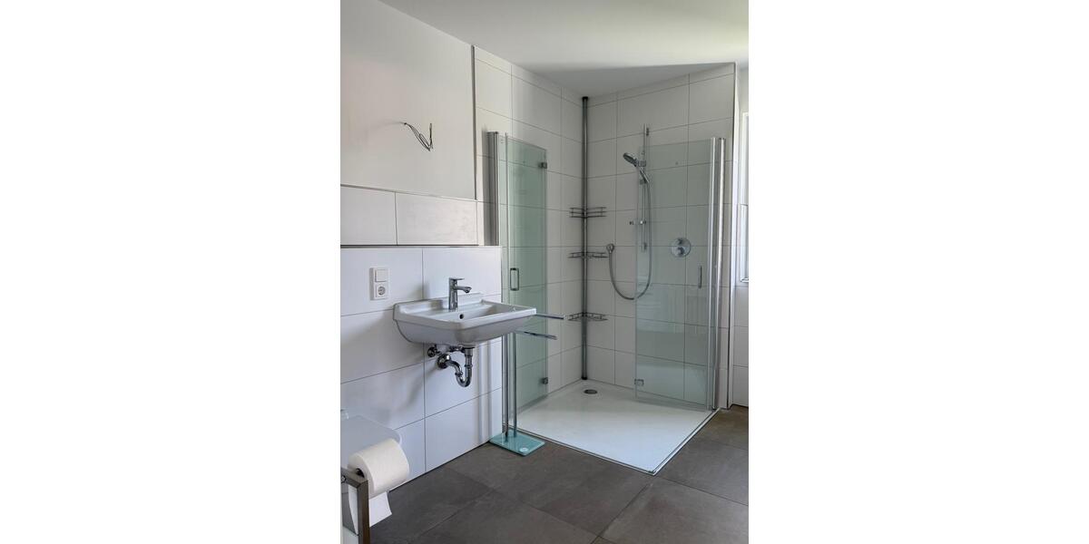 Erdgeschoßwohnung Sankt Augustin - 2 Zimmer, 62 m&sup2;, 930&euro; | Angebot:25903372