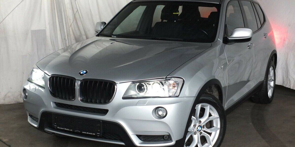 BMW X3 xDrive 20 d XENON NAVI TEILLEDER PDC STEPTRONIC 174.544 km 13.798 &euro; Köln 50858