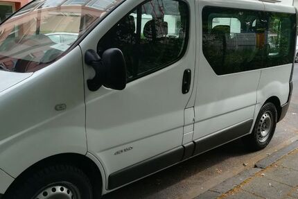 Renault Trafic 280.000 km 7.500 &euro; Köln 50829